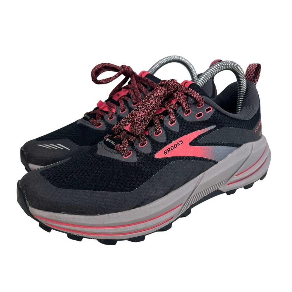 Brooks Cascadia 16 GTX Womens Trail Running Shoes Black Pink Gore-Tex